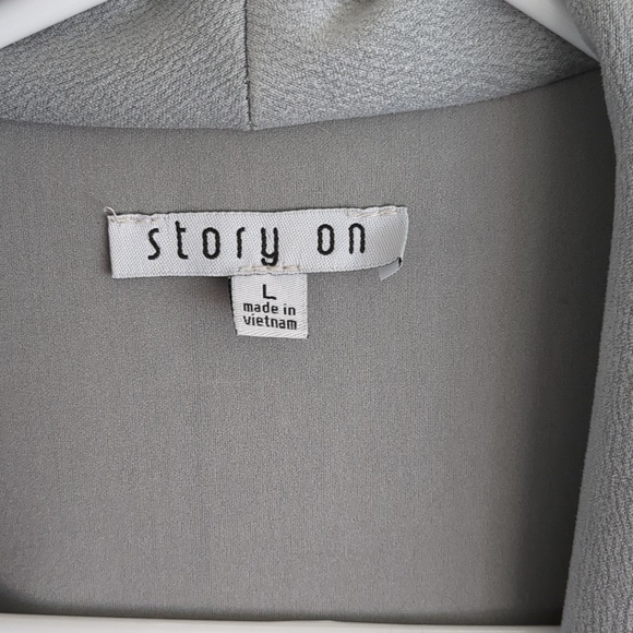 Large Story On Open Front Structured Jacket Square Front Pockets - Picture 3 of 14